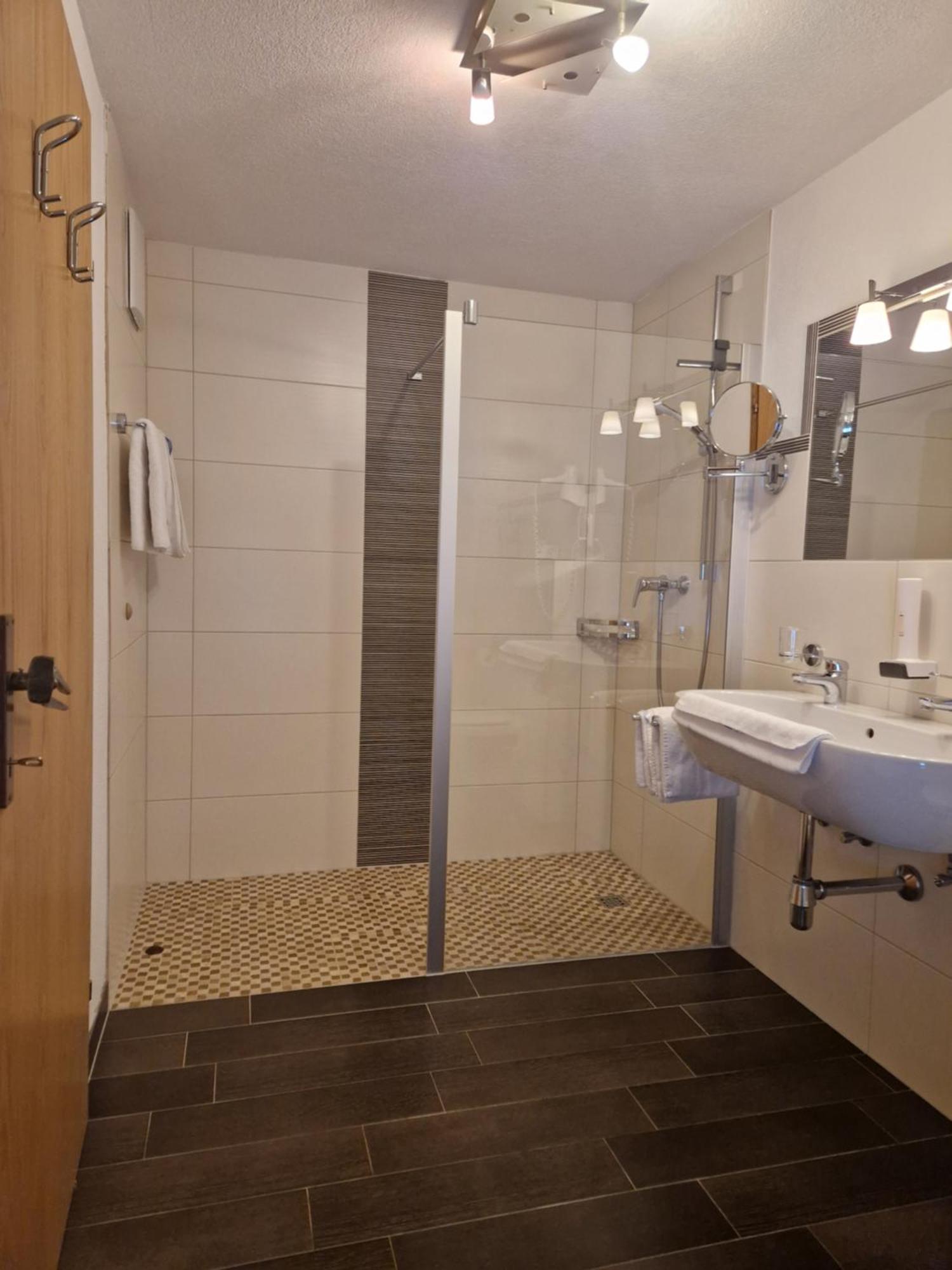 Alpenhof Waengle Aparthotel Reutte Bagian luar foto