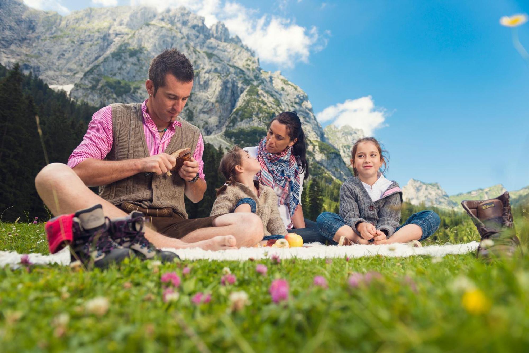 Alpenhof Waengle Aparthotel Reutte Bagian luar foto